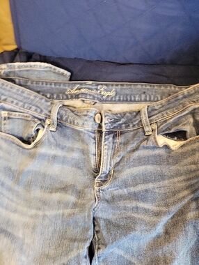 American Eagle Light Wash Jeans - Light Blue